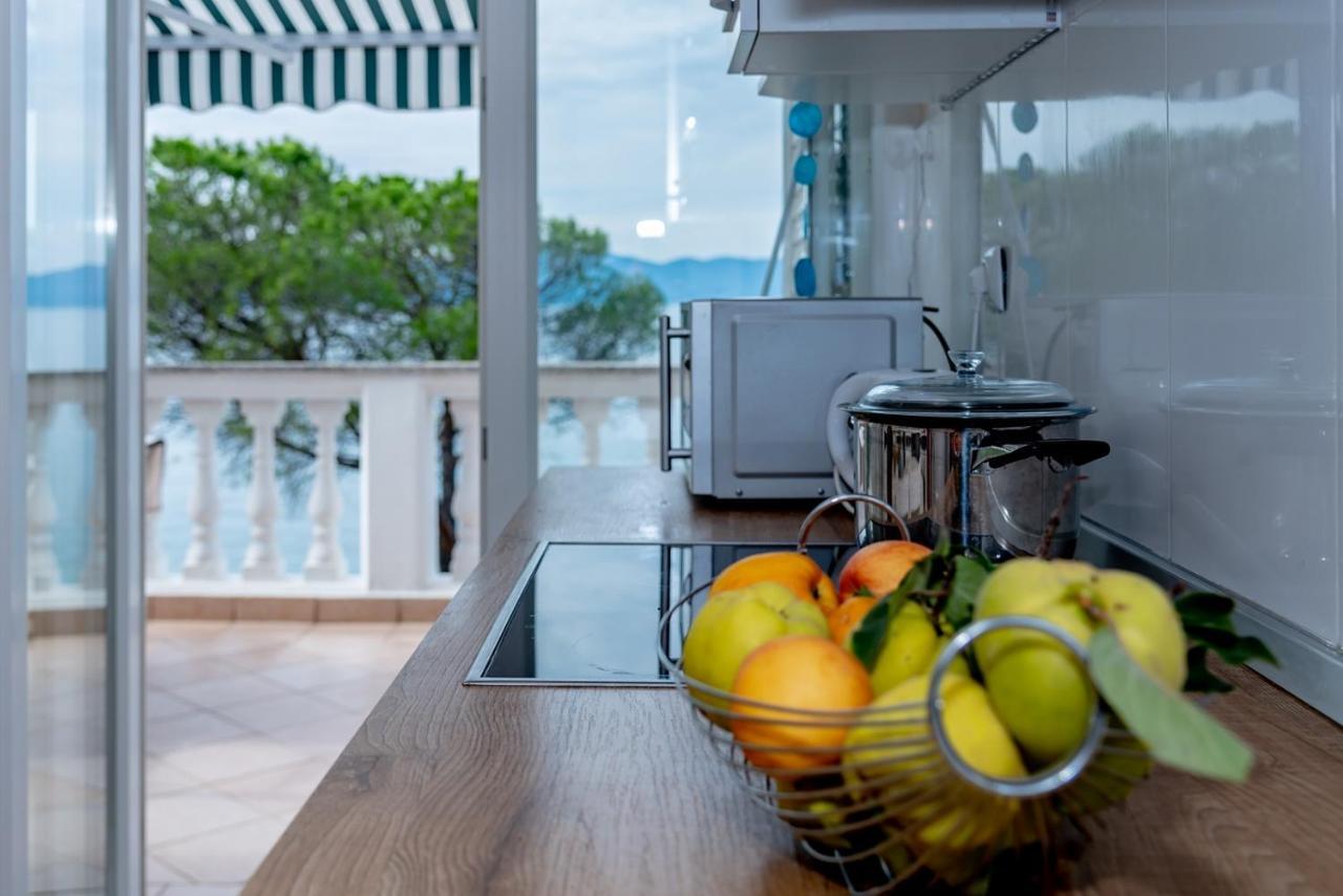 Apartment Bor - On The Beach Malinska Extérieur photo